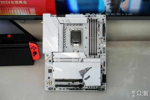 技嘉电竞主板冰雕X3D，9950X3D处理器性能深度解析