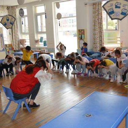 夏日地震应对攻略：揭秘高效避震技巧