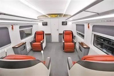 一等座禁无座逗留，二等座车厢专属通行！