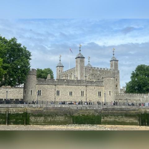 《堡垒之夜》新手生存攻略：解锁高阶生存技巧秘籍