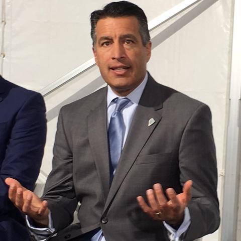 《探索奇幻世界，体验FF15试玩新篇章》