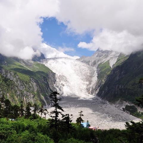 孤岛惊魂4隐藏秘境大揭秘：探索14个易被忽视的绝美细节