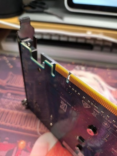 显卡金手指惊现撕标签禁保修，奇葩厂商做法致死机揭秘！