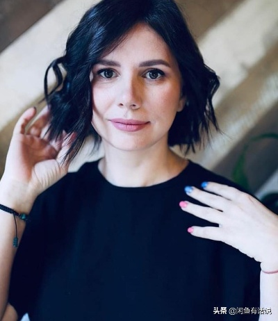 欧美女神变大妈：AI重塑伊芙，身材走形脸色不堪，揭秘逆龄秘籍