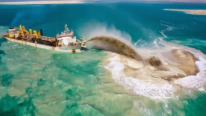 印度神秘沸腾海惊现，大片海域剧烈翻腾，当局紧急警示！