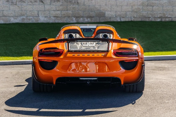 全球独享！605万打造定制版纯橙918 Spyder，奢华新标杆