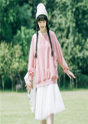 《噬血代码2》揭秘：性别变型新体验，浴巾短裤风潮来袭