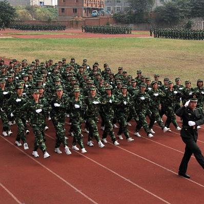 古罗马战争小游戏冷门神作！零氪如何3天冲榜？老兵实战兵法首次公开