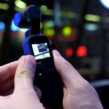 大疆Osmo Pocket 4新春升级：旋转屏+一键变焦，畅享智能新体验