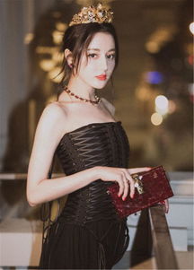 1299元甄嬛传洛丽塔裙惊现副乳，网友吐槽翻车新潮流