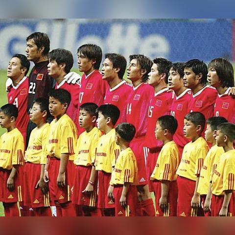 国足FIFA排名世界第88！游戏里的数值陷阱，现实中为何难破局？