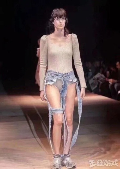 身体链穿戴秘籍：揭秘天上人间囧图新姿势