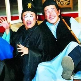 复古电视奇遇记：PS5穿越时空，老式连接新体验