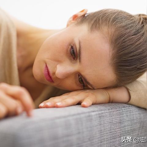 三急时刻星光黯淡：盘点明星当众失禁尴尬瞬间