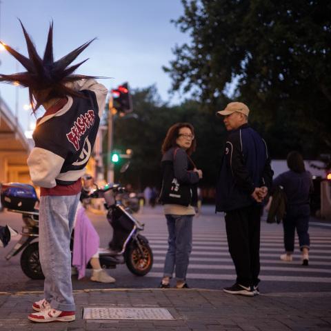 电池技术革新：德国汽车教父急速转向中国，引领绿色未来