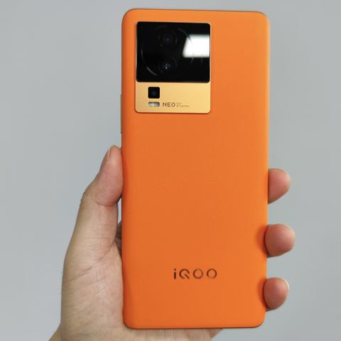 骁龙8E5鸡血版全球首发，三星引领科技新潮流