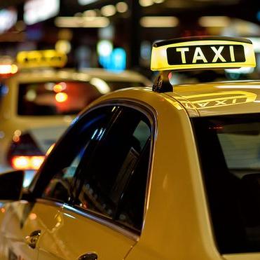 领汇新篇章，网约出租车新标杆，领航绿色出行新时代