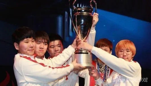 世界冠军《英雄联盟》选手喜结连理，电竞传奇新篇章开启