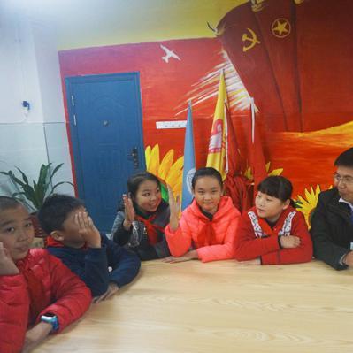 《尖峰时刻4》巅峰加速，成龙主演新篇章震撼来袭！