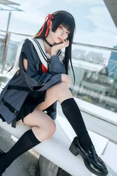 JK女神千咲惊艳亮相！红魔11 Pro+鸣潮限定版6999元震撼来袭，科技美学新标杆