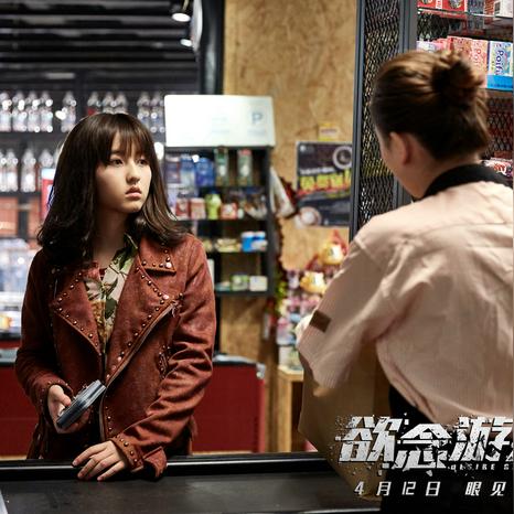 宇树机器人热舞惊艳 黄渤呆滞赛博斗舞再燃新潮