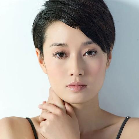 马伊琍女儿为啥越低调越圈粉？普通家庭可复制的松弛养娃法