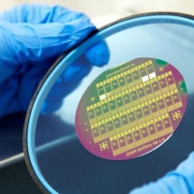 Windows 11更新致游戏性能骤降，NVIDIA紧急补丁微软却沉默，性能优化新方案揭晓！