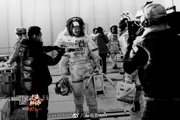 《流浪地球2》星梯激战深度解析：揭秘科幻联动新篇章