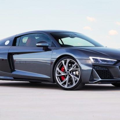 2020奥迪R8 V10性能版惊艳亮相，极限竞速新锐力作震撼来袭