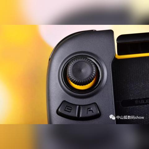 “零漂移断触神技，IGN8分“神柄”新标杆！”