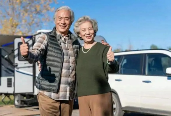 辞职带84岁爷爷游中国，银发亲情游的定制化攻略与避坑全解析