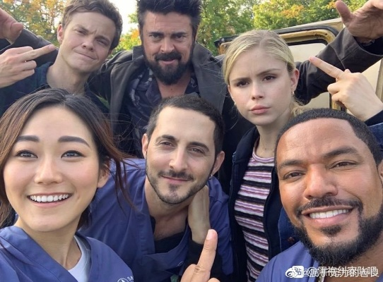 喜美子新照曝光：黑袍纠察队幕后英雄揭秘，魅力升级！