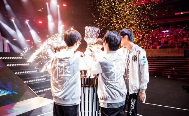 IG3-0横扫JDG夺冠全解析，战术碾压？选手觉醒？看懂LPL决赛的制胜门道