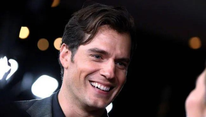 亨利卡维尔争议全盘点：好看的皮囊不代表好棒的判断力