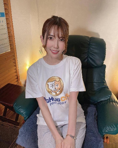 波多野结衣Ins美图合集！反向深V太绝了