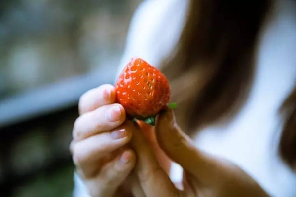 草莓女生4大类型拆解+热门需求匹配，如何精准戳中甜美派核心爽点？