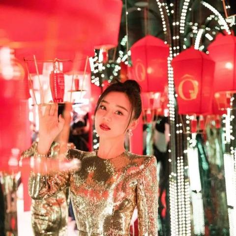 金色传说！微信上线金色朋友圈 点赞还能领红包