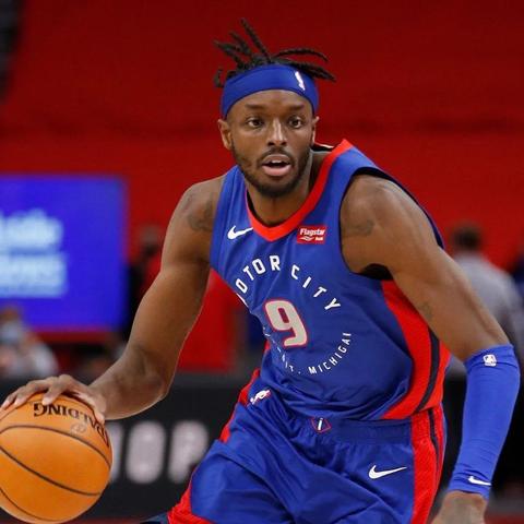 修塔克怎么从菜鸟变大神？2026战场抢修+配件改装全攻略