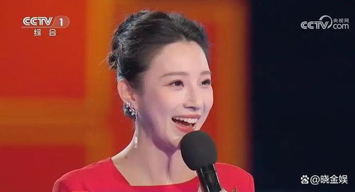 马凡舒回应春晚发型争议：盘发不如披发效果好 你更喜欢哪款？