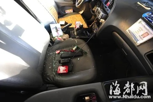 高速收费卡在车内突然爆炸！千万别放无线充电板上