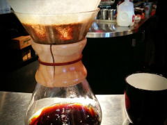 国产真人影游《欢迎光临！心动咖啡厅》上架Steam 辞职当咖啡师邂逅6位女主