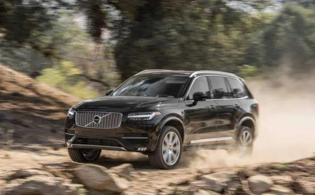 5年了沃尔沃总裁怎么还在玩命？开着XC70硬刚绝望冰壶