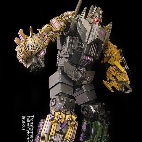 变形金刚，塞伯坦的陨落怎么通关效率拉满？角色/收集/多人玩法全攻略