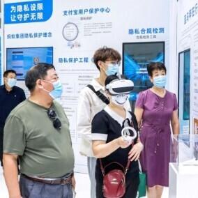 《情感反诈模拟器》遭豆瓣下架！开分8.5现在搜不到了