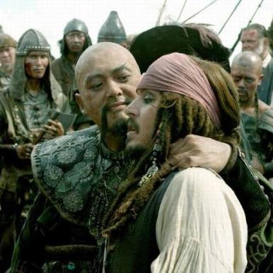 派拉蒙报价1110亿美元收购华纳！网飞宣布投降