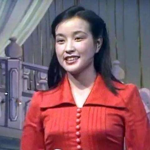 男演员点赞"和刘晓庆吻戏是工伤"?剧组辟谣:蹭热度的