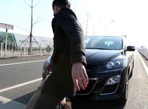 男子1个月骑车碰瓷15起：专挑女司机或豪华车下手