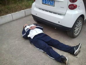 男子1个月骑车碰瓷15起：专挑女司机或豪华车下手