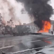 高速上龟速行驶被交警罚200记3分！网友：全国推广！