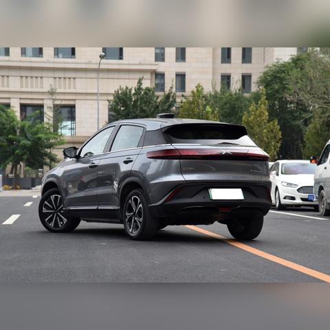 雷军：小米YU7买车不用等了！最快2小时就能提车